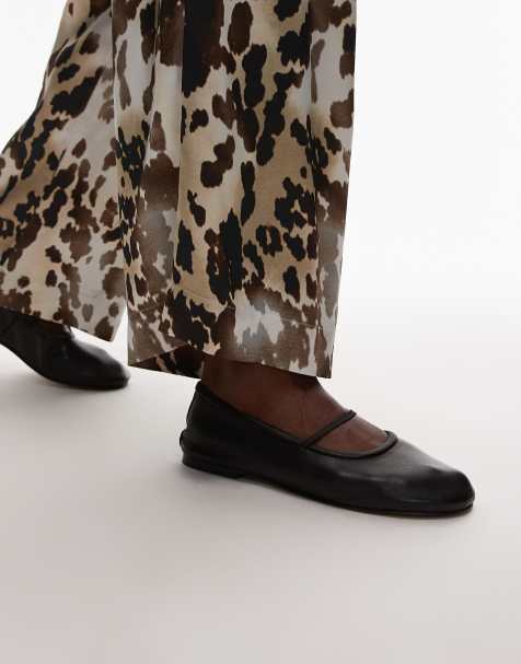 Topshop Brad ballet flats with elastic straps in black - view 1