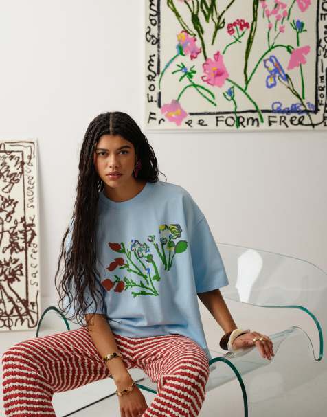 Topshop – Bradley.B – Jasnoniebieski T-shirt z nadrukiem na plecach - view 1
