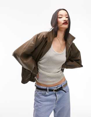 Topshop - Braune Bomberjacke im Stil der 80er aus Kunstleder in Super-Waschung-Brown