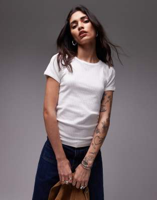 Topshop - Breit geripptes T-Shirt in Weiß