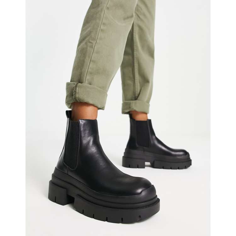 Uo brody shop platform chelsea boot