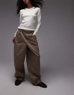 Topshop - Broek met rechte ronde pijpen en naaddetail in champignon