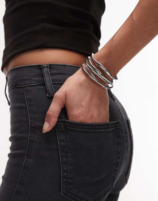 Topshop - Brooklyn - Set van 2 brede armbanden in zilverkleur, 2 van 3
