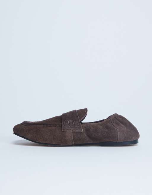 Topshop - Brooks - Mocassini in vera pelle scamosciata color cioccolato con parte posteriore arricciata