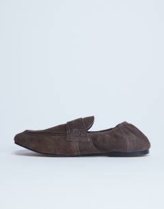 Brooks ruched back real suede leather flat shoe in chocolate