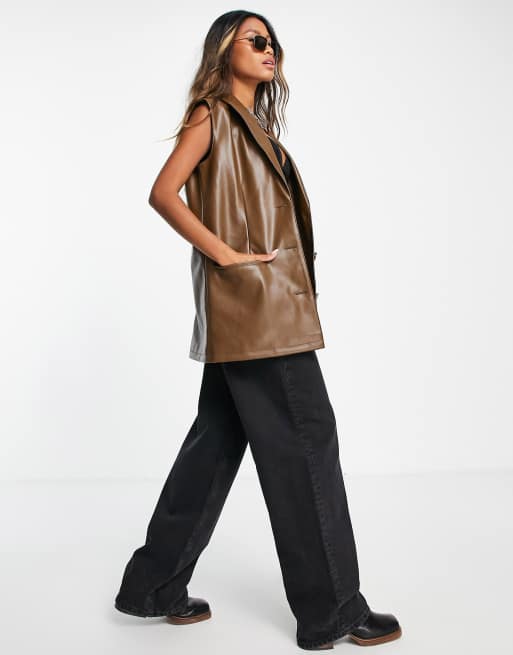 Topshop - Brun blazer-jakke uden ærmer i imiteret læder, 4 af 4