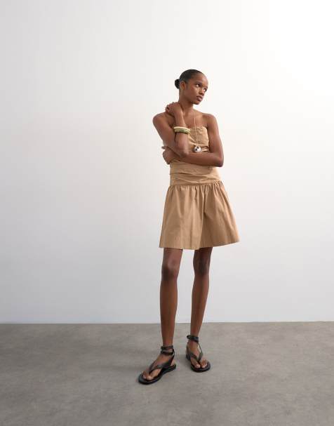Topshop – Brungrå, rynkad midiklänning i poplin med bandeau-ringning - view 1