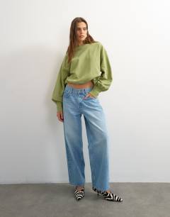 Model wearing Bubble hem sweat in washed sage
