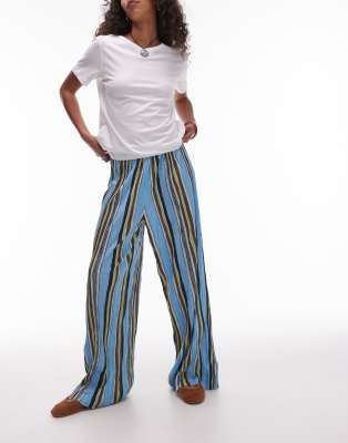 Topshop - Bunt gestreifte Hose mit Knitterstruktur und weitem Bein