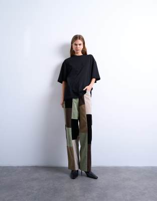Topshop - Bunte Patchwork-Hose aus Wildlederimitat mit verstellbarer Taille, Kombiteil