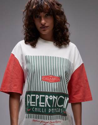 Topshop - Buntes Oversize-T-Shirt mit „Peperoncini"-Print