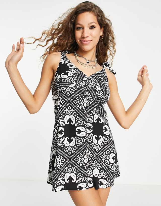 Topshop button through flippy mini dress in bandana print in mono