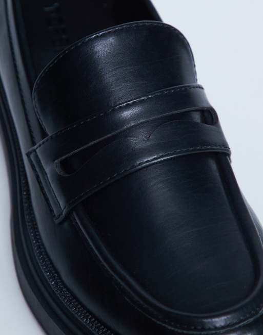 Topshop Cade chunky sole loafers in black, 2 of 4