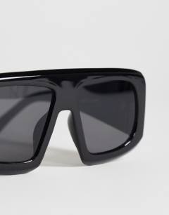 Model wearing Cairo chunky square sunglasses in black