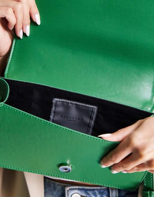 Topshop – Cali – Gesteppte Umhängetasche in Grün mit Kettenriemen, 3 von 4