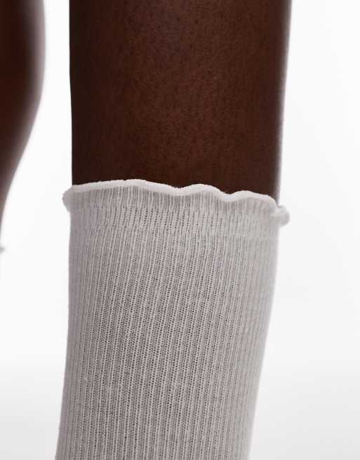 Topshop - Calzini bianchi a coste con volant, 3 di 4