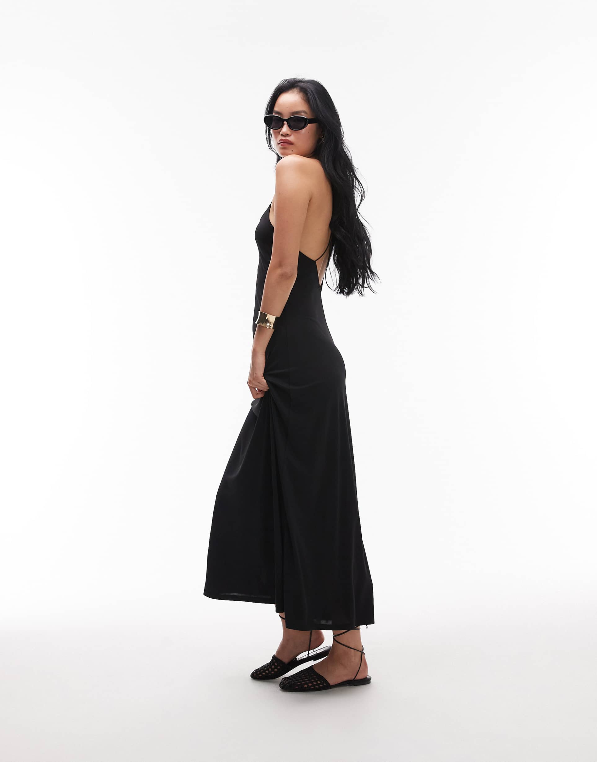 ASOS DESIGN - Robe longue à encolure asymétrique avec armature incurvée - Bleu pâle