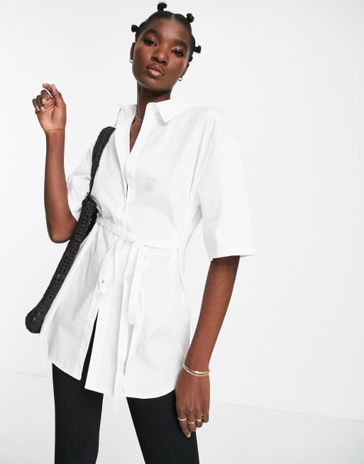 Topshop - Camicia a maniche corte con allacciatura in vita bianca in popeline