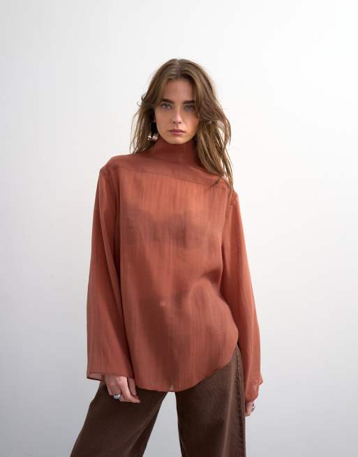Topshop - Camicia a maniche lunghe color ruggine con collo a imbuto e rovescio