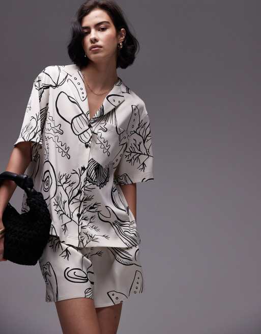 Topshop - Camicia écru in raso con stampa di conchiglie in coordinato