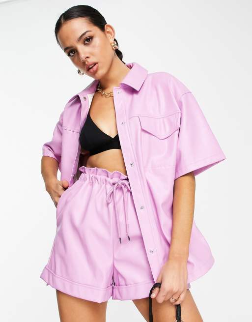 Topshop - Camicia giacca rosa in pelle sintetica a maniche corte in coordinato