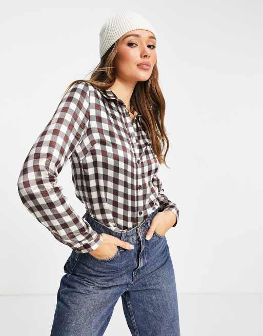 Topshop - Camicia slim in raso color cioccolato a quadretti 