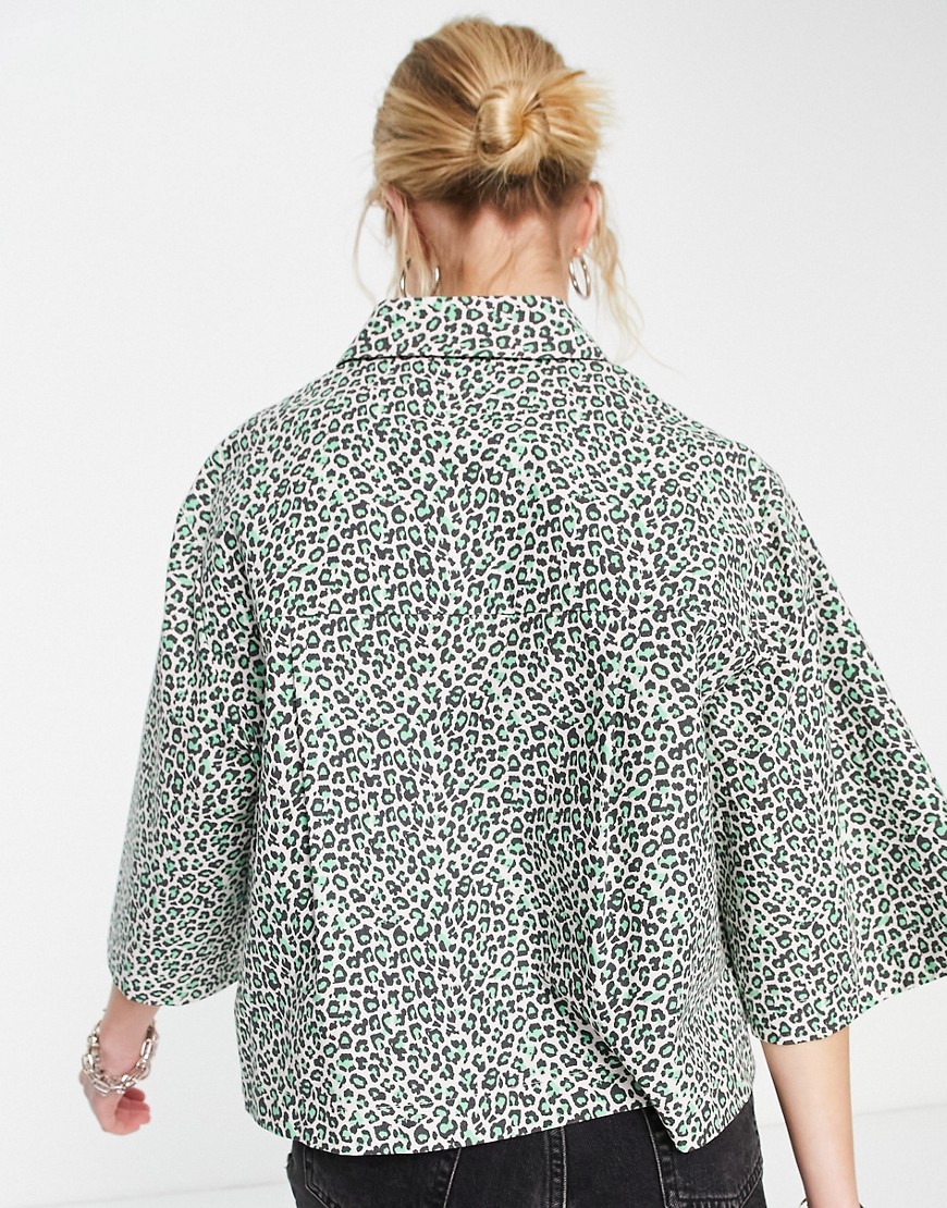 Camicia squadrata taglio corto in popeline multicolore con stampa animalier mimetica - Topshop Camicia donna  - immagine1