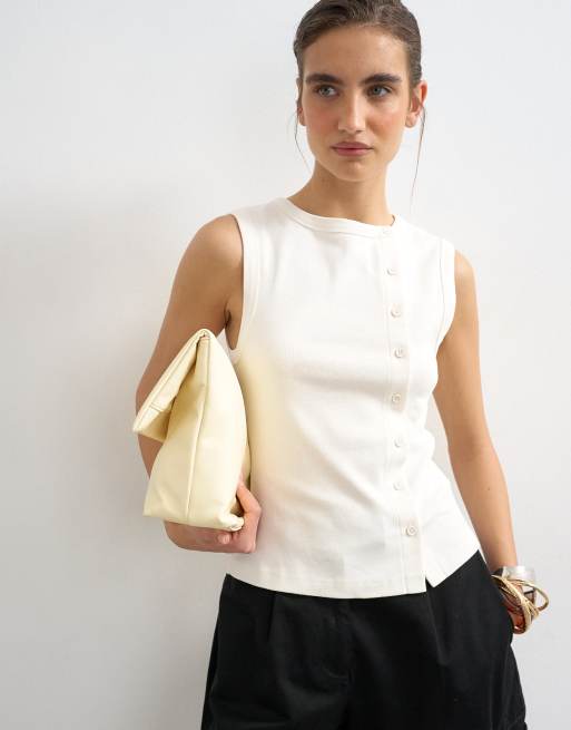 Topshop - Camiseta color marfil sin mangas abotonada, 2 de 4