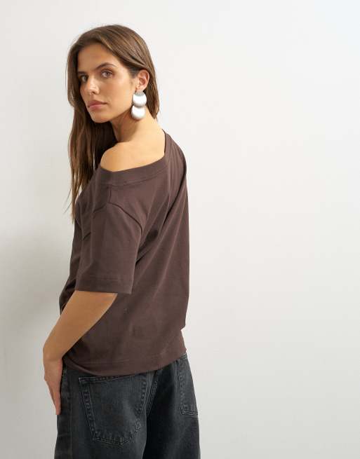 Topshop - Camiseta marrón chocolate oscuro con hombros caídos, 4 de 4