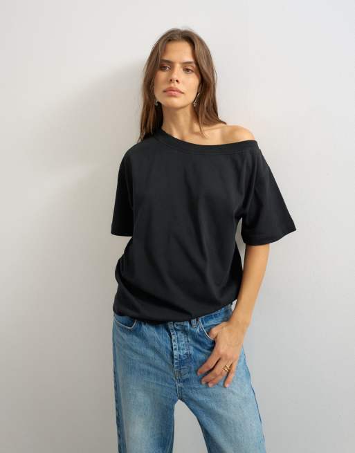 Topshop - Camiseta negra con hombro caído, 3 de 4