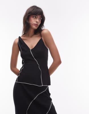 Topshop - Camisole in Schwarz mit unverarbeitetem Saum und verdrehten Trägern, Kombiteil