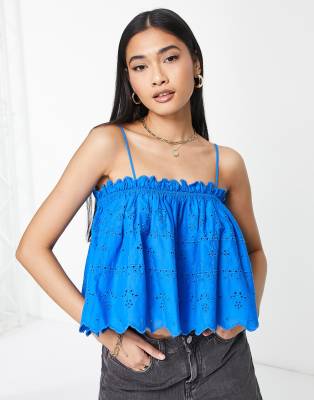 Topshop - Camisole mit Lochstickerei in Kobaltblau