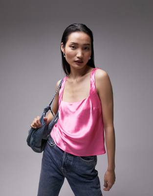 Topshop - Camisole-Top aus Satin in Rosa mit eckigem Ausschnitt