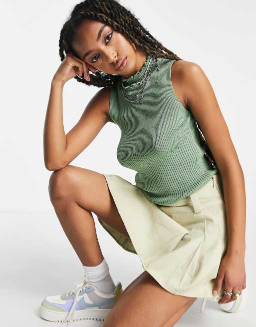 Topshop - Canotta senza maniche in maglia verde con volant sul collo