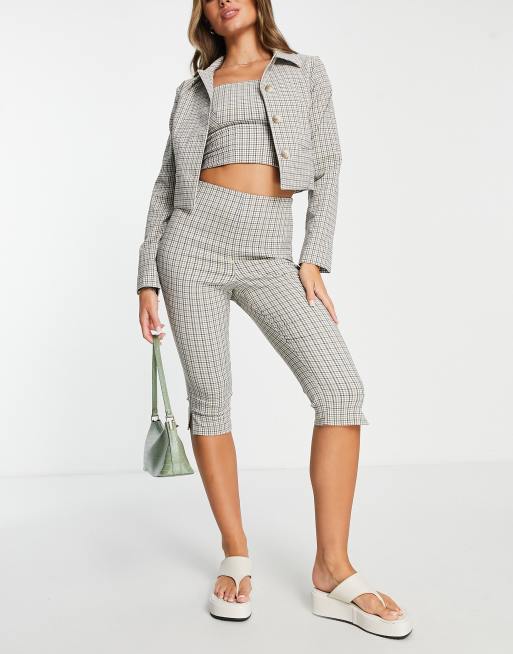 ⭐3/$25⭐ Ricki's Plaid Capris  Blue fashion, Clothes design, Pants for women