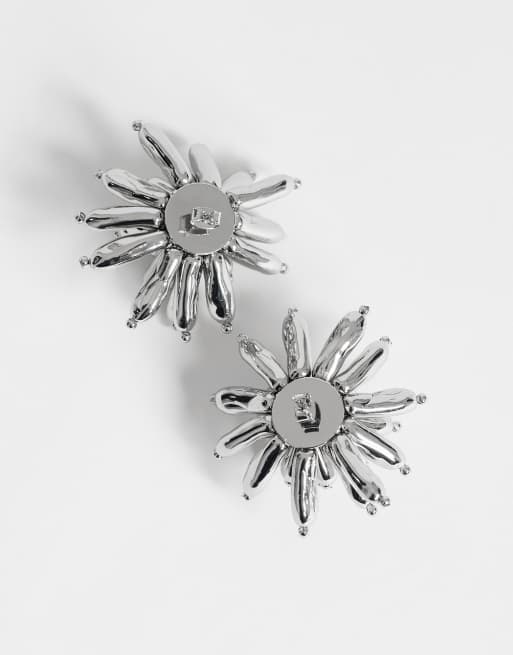 Topshop Cara boucles d'oreilles fleur argentées, 3 de 4