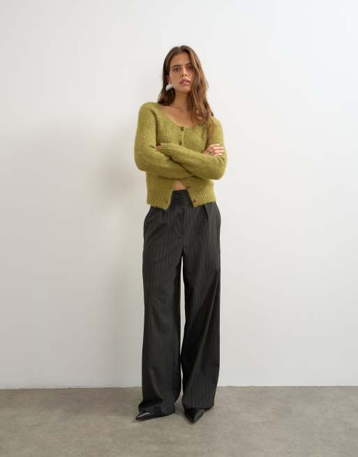 Topshop cárdigan corto de alpaca de cuello amplio premium en verde, 2 de 4