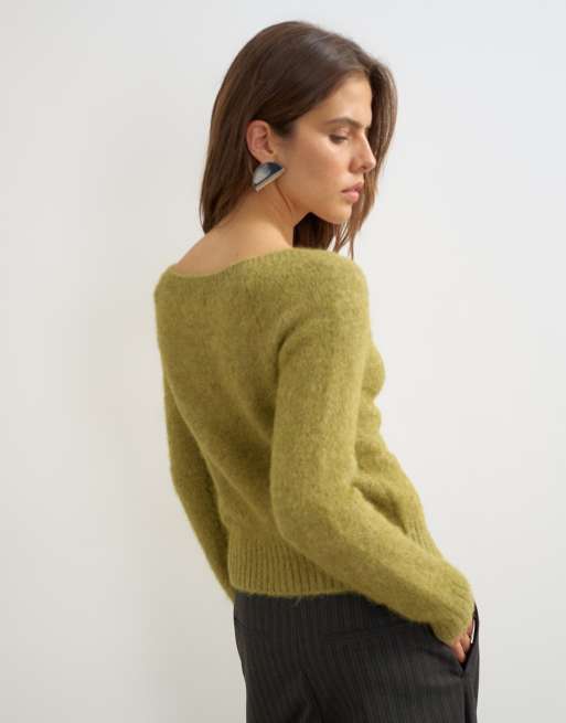 Topshop cárdigan corto de alpaca de cuello amplio premium en verde, 3 de 4