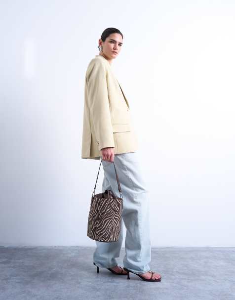 Topshop - Carla - Borsa a secchiello grande a tracolla in tela zebrata - view 1