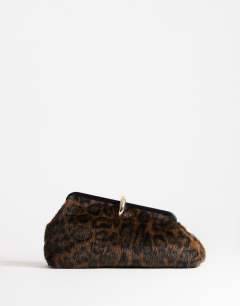 Carlie faux fur medium clutch with hardware in leopard print
