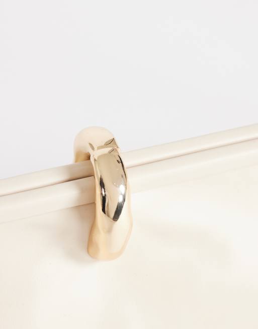 Topshop – Carlie – Mittelgroße Clutch in Steinbeige mit Metalldetail, 3 von 4