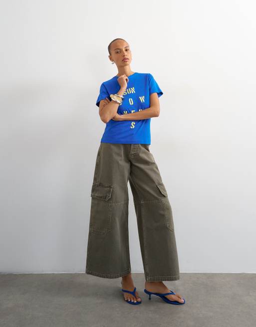 Topshop carpenter multi pocket jeans in gray, 3 of 8