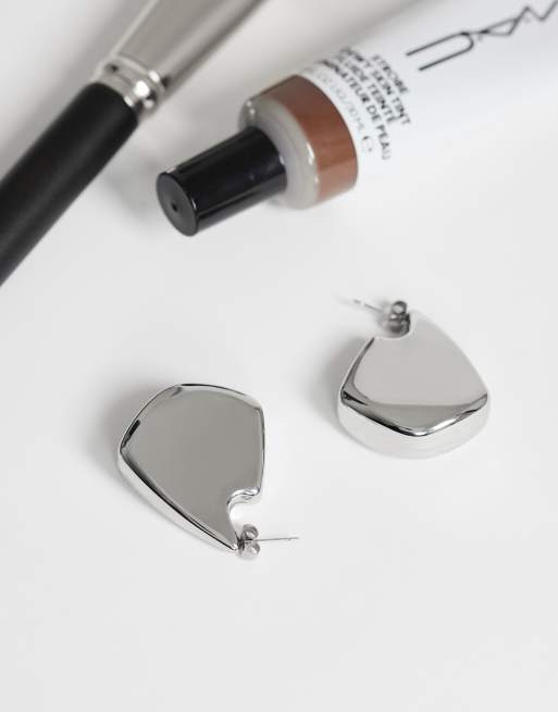 Topshop Casey waterproof chunky hoop earrings in stainless silver, 3 of 5