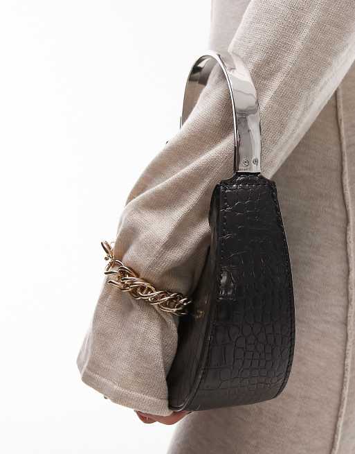 Topshop Caylee scoop crossbody bag with metal handle in black, 3 of 4