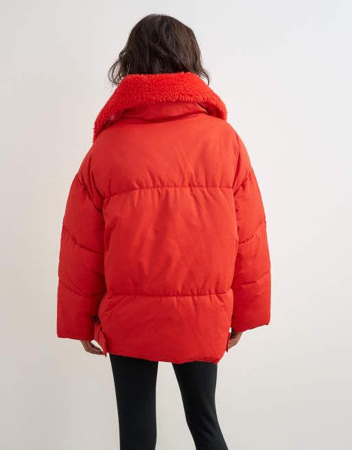 Topshop chaqueta acolchada con cuello de borreguito desmontable en rojo, 4 de 4