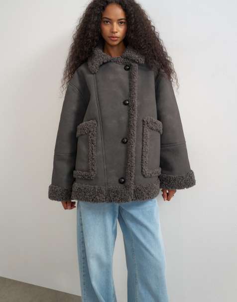 Topshop - chaqueta de piel sintética tipo borreguito en gris carbón - view 1