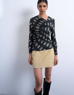 Check print ruched asymmetric long sleeve top in black