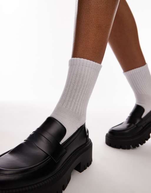 Topshop Cherrie chunky loafers in black, 3 of 4