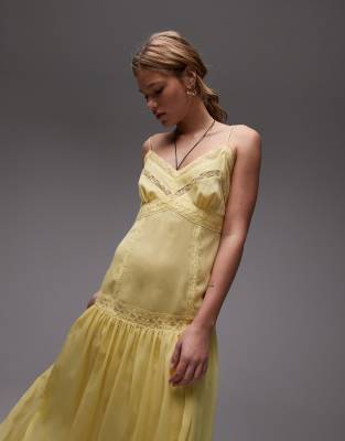 Topshop - Chiffon-Midikleid in Gelb mit Spitzeneinsatz