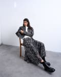 [Topshop] Topshop chiffon seam detail circle maxi skirt in paisley print-Multi 14 Paisley Print